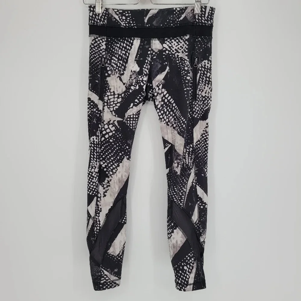 LULULEMON Inspire Tight II Mesh full Luxtreme Static Mist White Black legging 6
